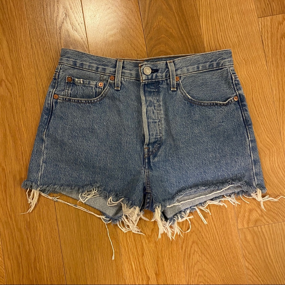 NWOT Levi’s 501 Shorts